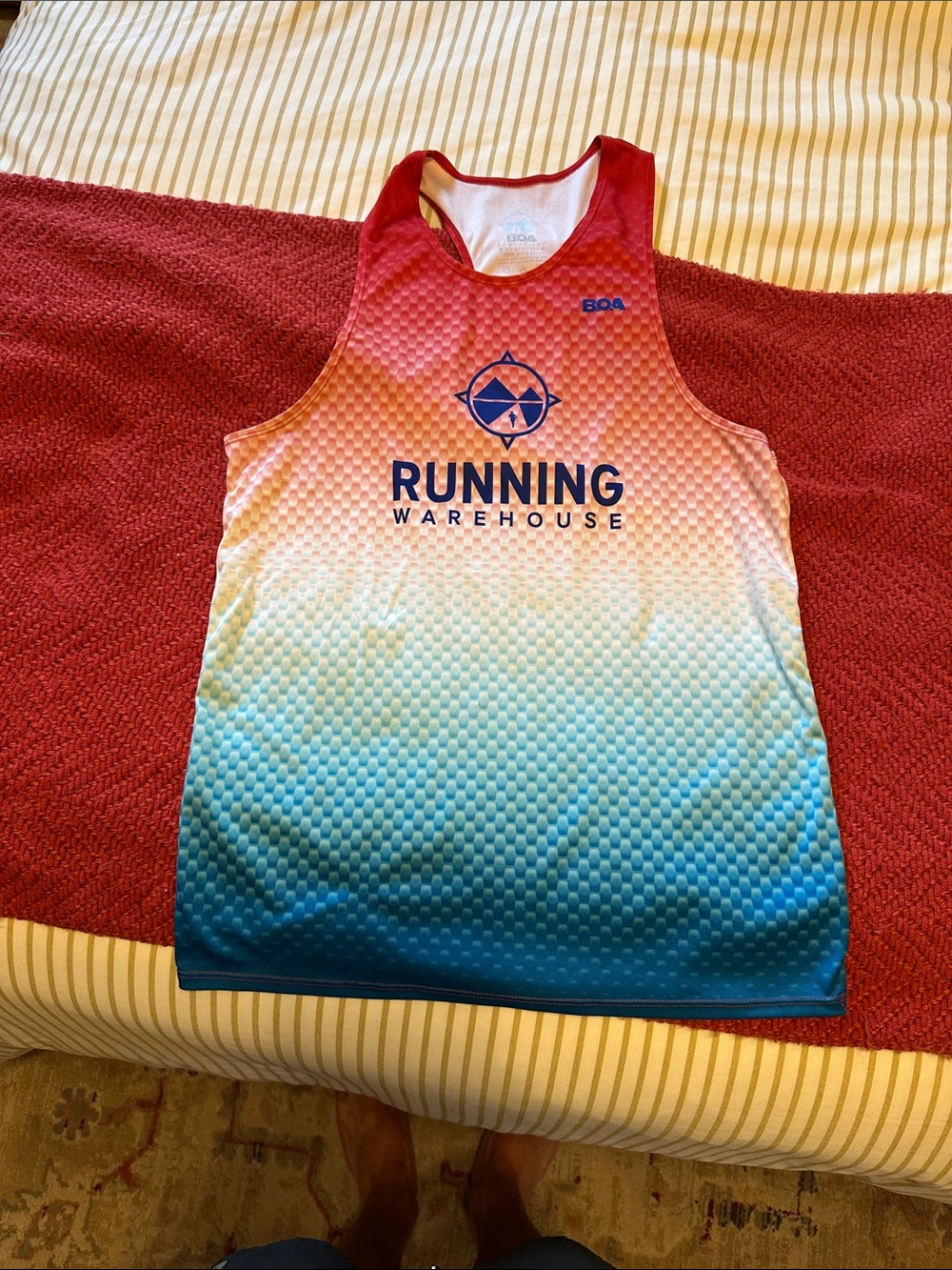 Running Warehouse Men’s Red to Blue Gradient Performance Tank